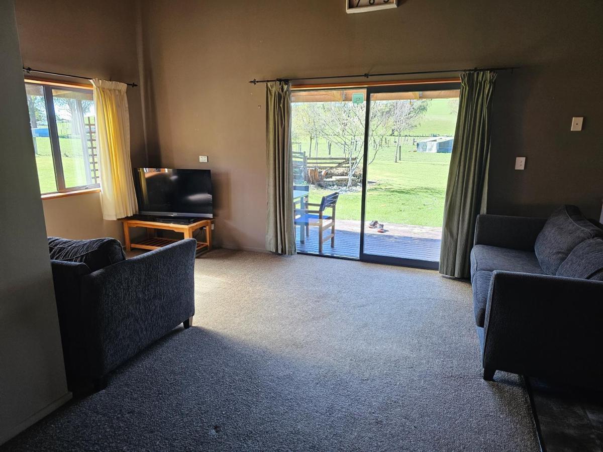Te Anau Farm Cottage Exterior foto